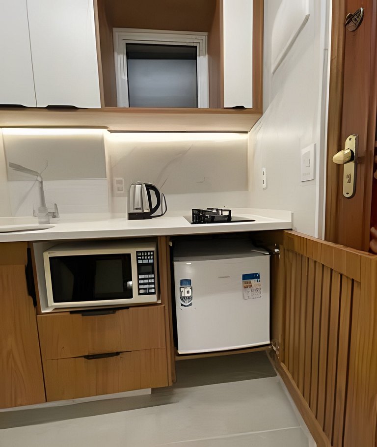 Magnífico Mezanino recém-reformado 2min. Praia