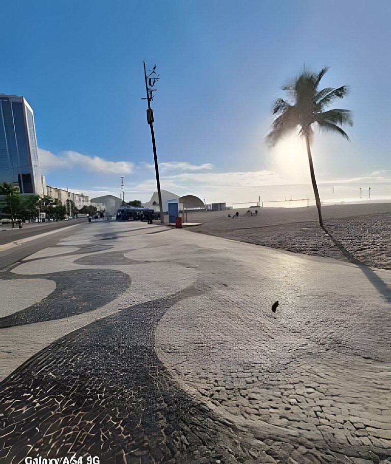 Magnífico Mezanino recém-reformado 2min. Praia