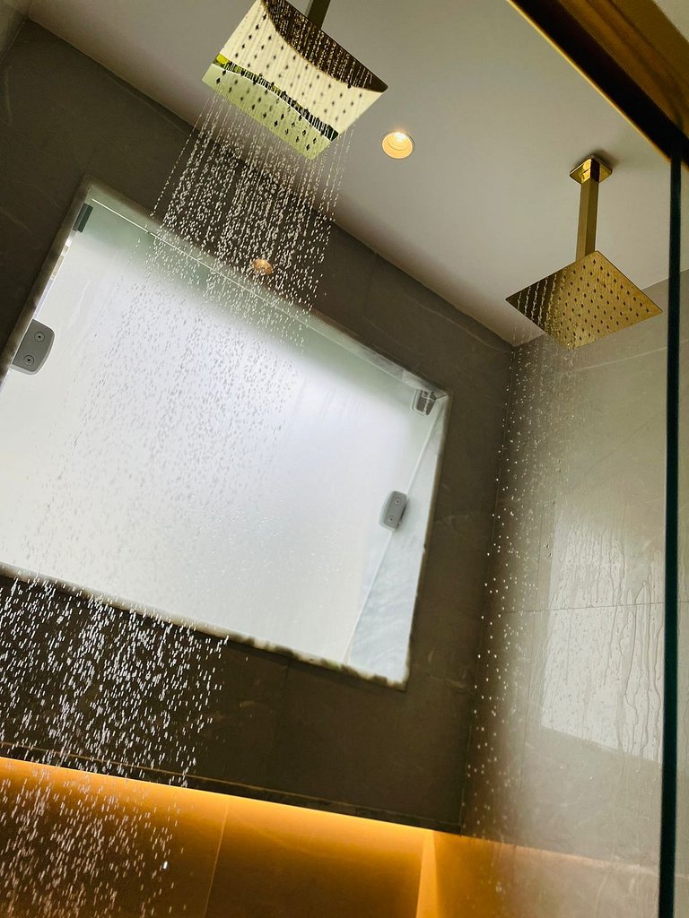 Sofisticação e Elegância com Vista Mar 2min Praia