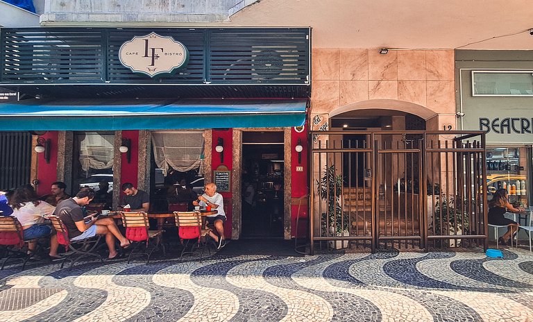 Sofisticação e Elegância com Vista Mar 2min Praia