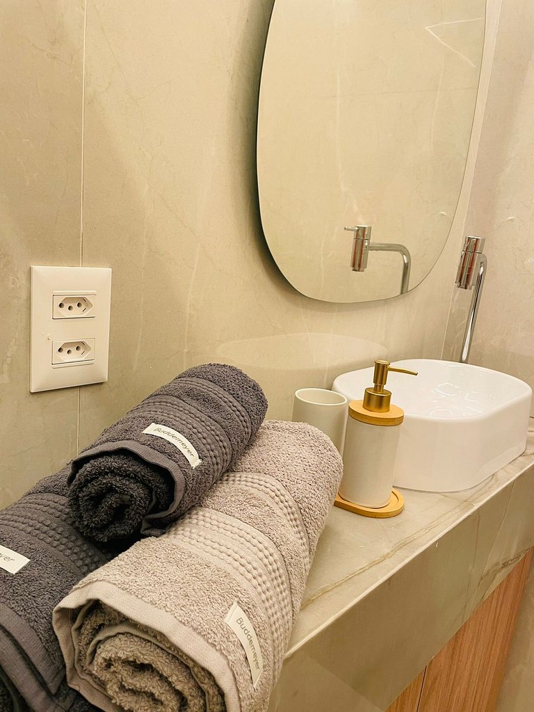 Fantástico Flat no Centro coladinho Consulado USA/Gate SDU L